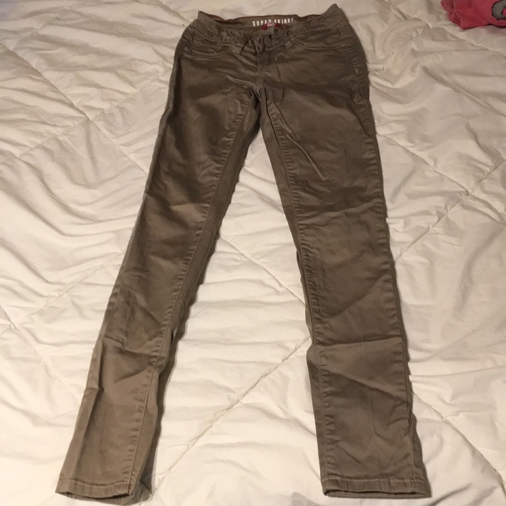Super skinny jeans with a sheen